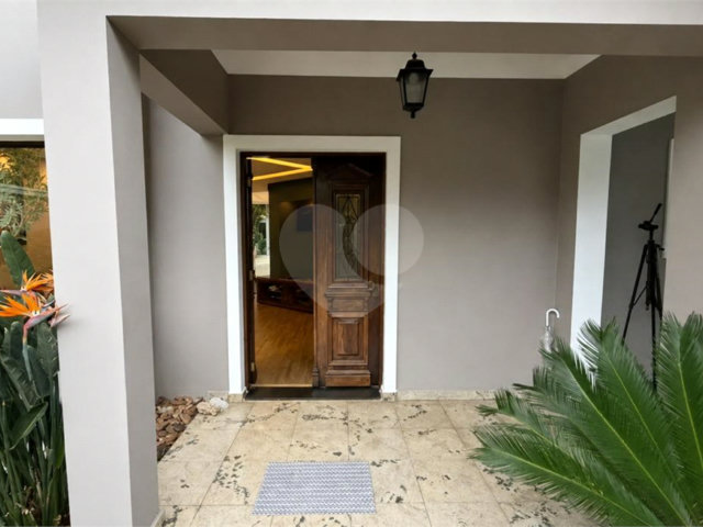 Casa à venda com 4 quartos, sendo 2 suítes,  em Interlagos, São Paulo, SP