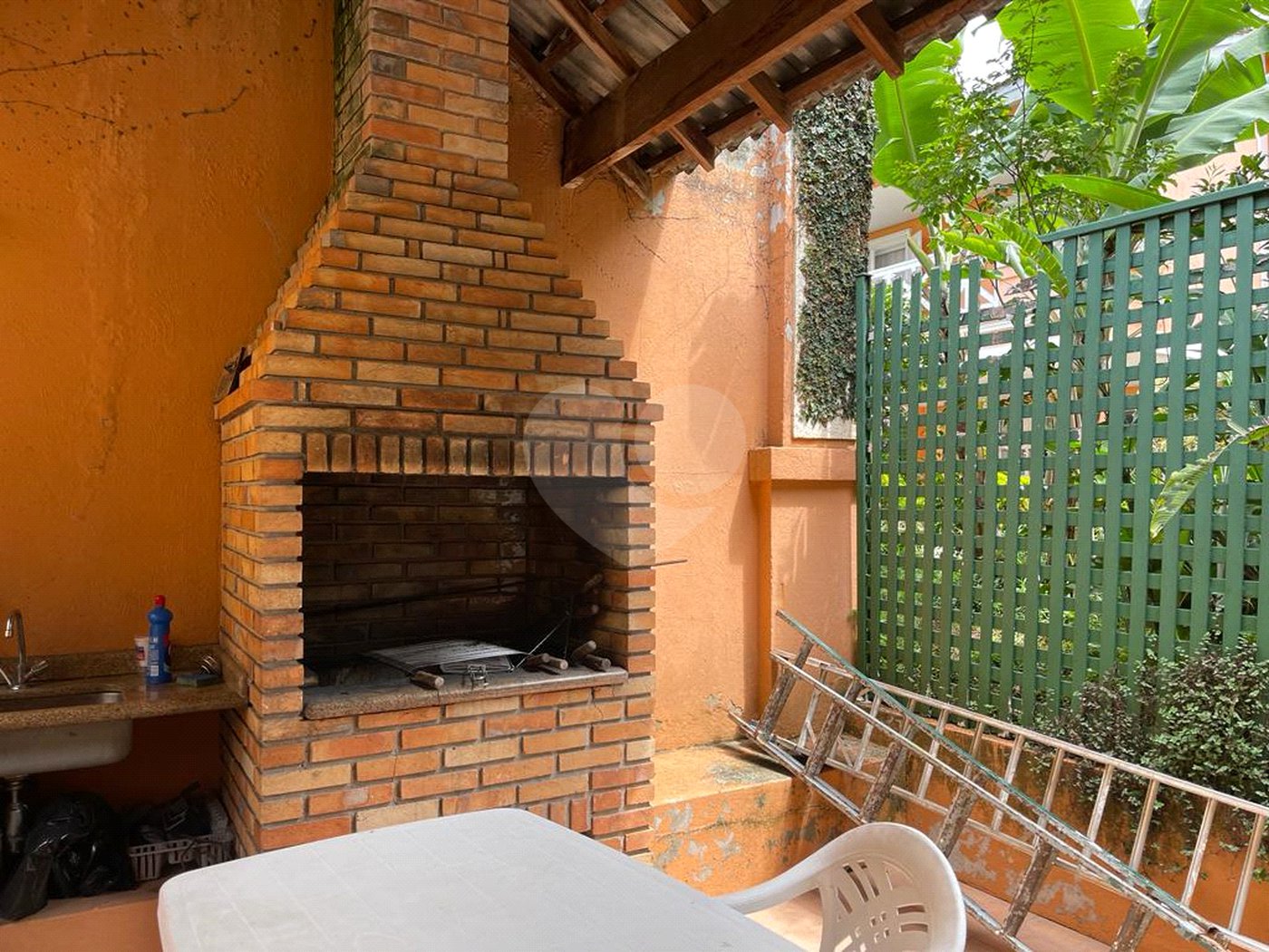 Casa à venda com 4 suítes no condomínio Conjunto Residencial São Benedito, São Paulo - SP