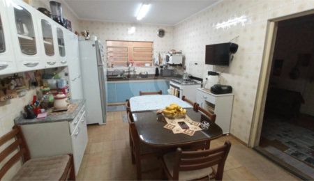 Casa à venda com 4 quartos, sendo 1 suíte,  em Tremembé, São Paulo, SP