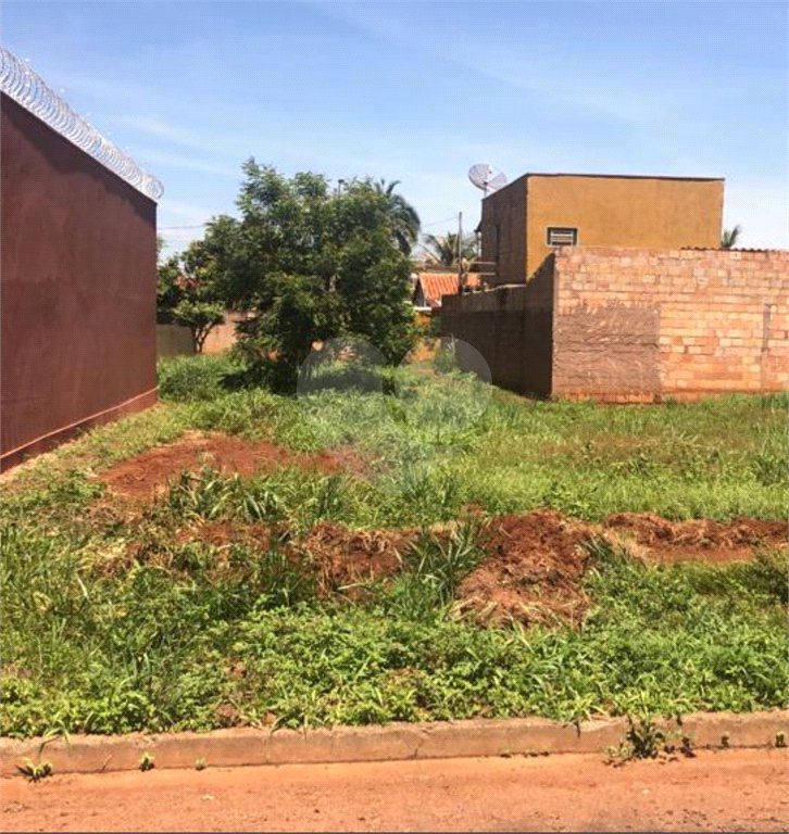 Terreno à venda no Centro, Planura, MG