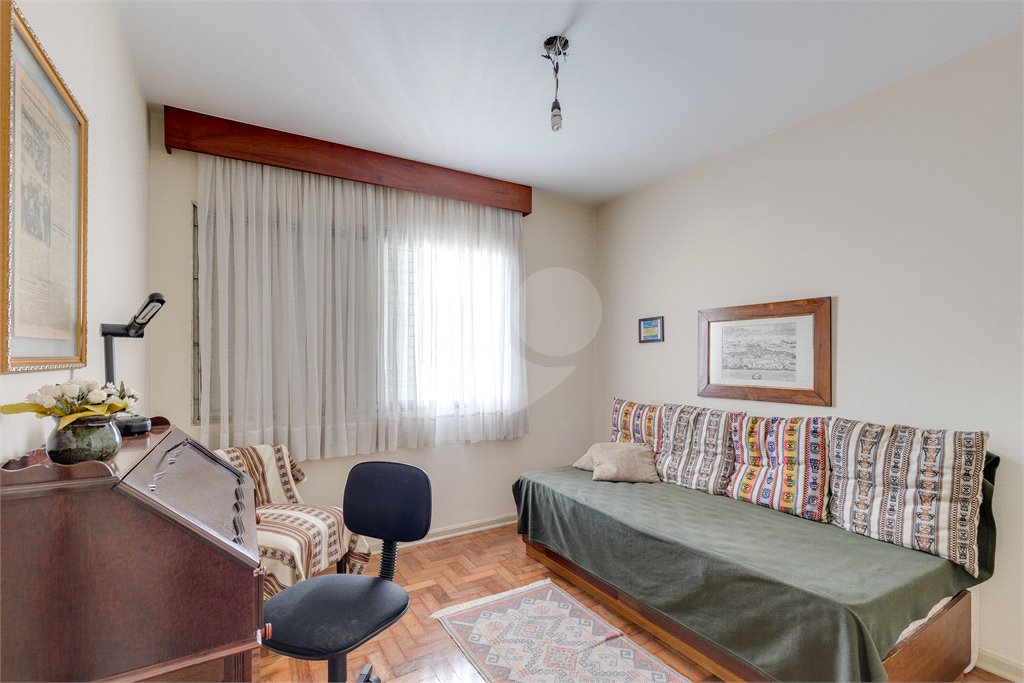 Apartamento à venda com 4 quartos, sendo 1 suíte,  em Chácara Santo Antônio, São Paulo, SP