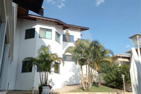 Casa à venda com 4 quartos, sendo 1 suíte, no condomínio Vale do Itamaracá, Valinhos - SP
