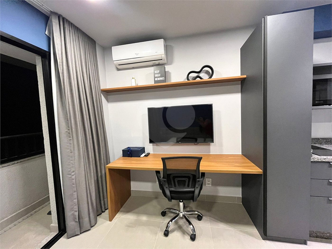 Apartamento à venda ou para alugar com 1 suíte em Pinheiros, São Paulo, SP