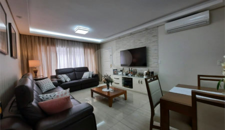 Sobrado à venda com 3 quartos, sendo 1 suíte,  em Brooklin, São Paulo, SP