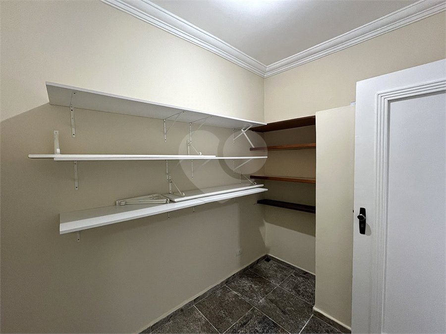 Casa para alugar com 4 quartos, sendo 2 suítes, no condomínio Porto Fino, São Paulo - SP