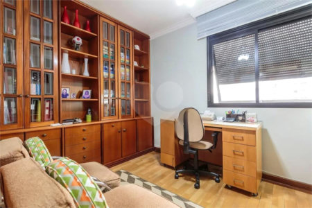 Apartamento à venda com 4 quartos, sendo 2 suítes, em Planalto Paulista, São Paulo, SP