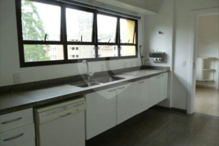 Apartamento à venda com 4 suítes em Jardim Ampliação, São Paulo, SP