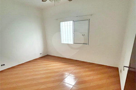 Sobrado à venda com 3 quartos, sendo 1 suíte, em Jardim Peri, São Paulo, SP