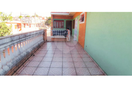Sobrado à venda com 2 suítes em Vila Dalva, São Paulo, SP