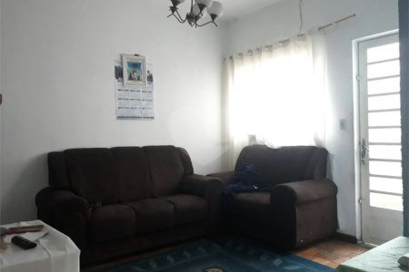 Casa à venda com 3 quartos em Vila Flávio, Mogi das Cruzes, SP