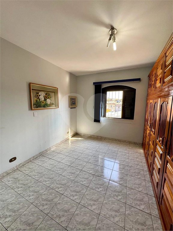 Sobrado à venda com 4 quartos, sendo 1 suíte,  em Vila Cleonice, São Paulo, SP