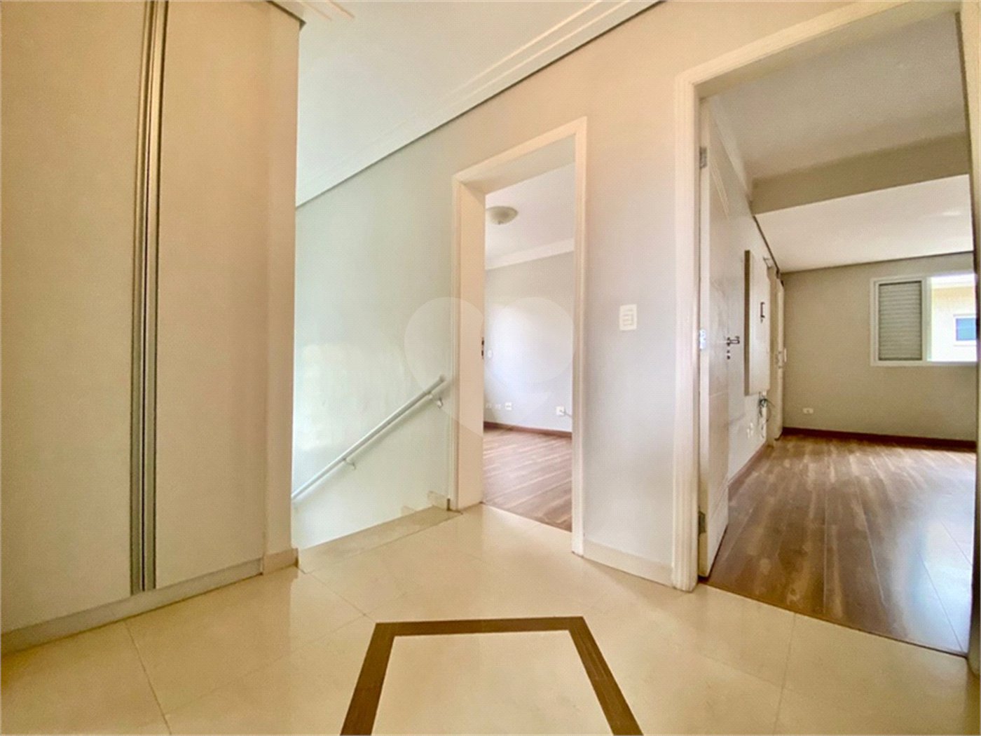 Sobrado à venda com 4 quartos, sendo 3 suítes, em Vila Ester (zona Norte), São Paulo, SP