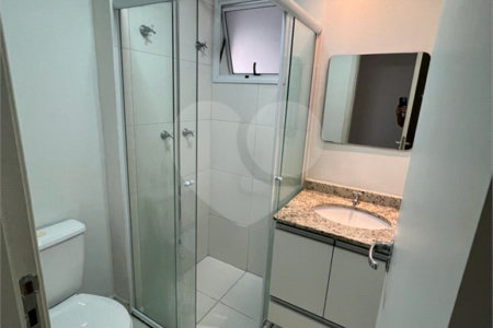 Apartamento à venda com 3 quartos, sendo 1 suíte,  em Parque Reboucas, São Paulo, SP