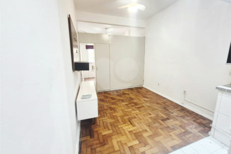 Kitnet à venda com 1 quarto em Leme, Rio de Janeiro, RJ