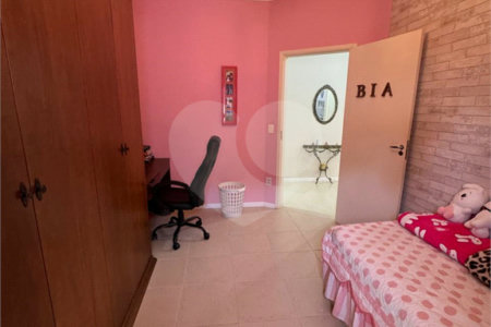 Casa à venda com 3 quartos, sendo 1 suíte, no condomínio Residencial Grape Village, Vinhedo - SP