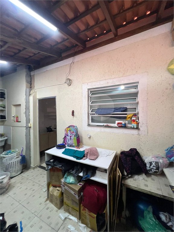 Casa à venda com 2 quartos no condomínio Recanto das Graças, Cotia - SP