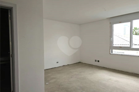 Casa à venda com 4 suítes no condomínio Venezia, São Paulo - SP