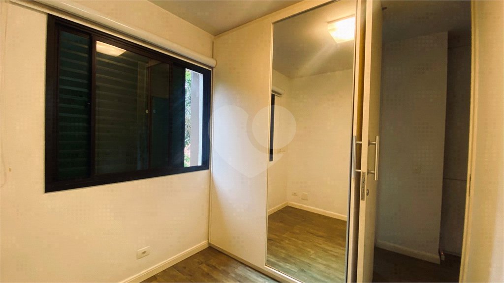 Casa à venda com 3 suítes no condomínio Vilas 2, São Paulo - SP