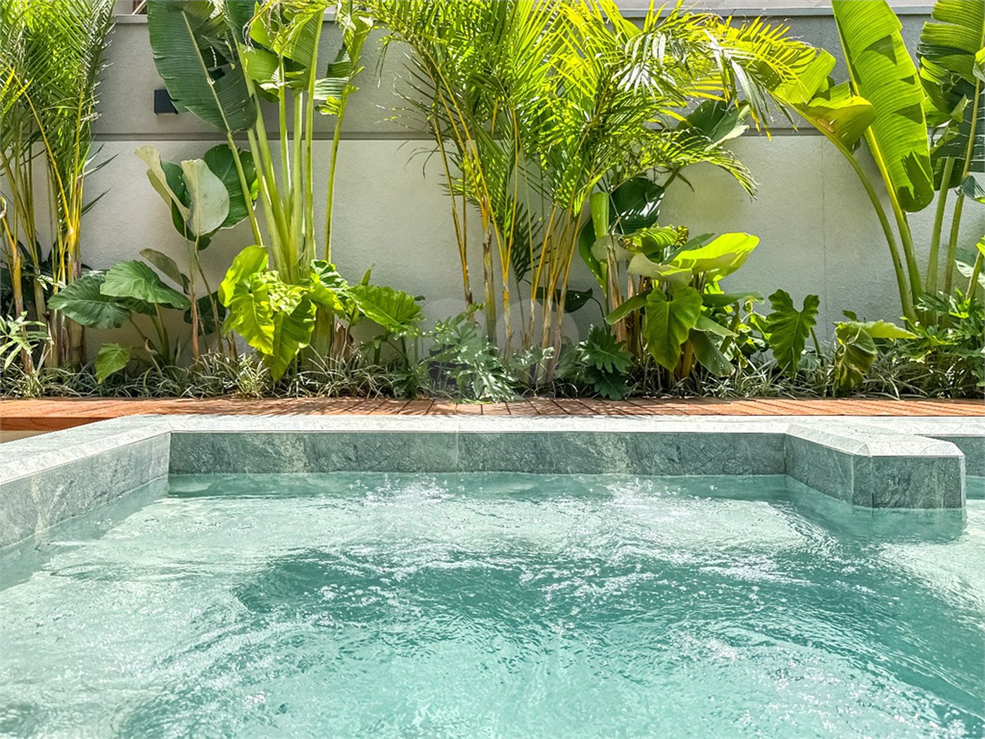 Casa à venda com 3 suítes no condomínio Villa dos Pinheiros, Indaiatuba - SP