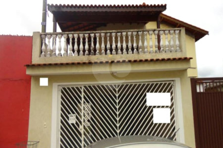 Casa à venda com 3 quartos, sendo 1 suíte, em Jardim Esmeralda, São Paulo, SP