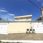 Casa à venda com 3 quartos, sendo 1 suíte, no condomínio Apeu, São Paulo - SP