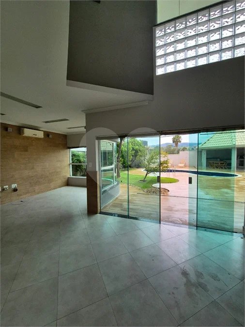 Casa à venda ou para alugar com 3 quartos, sendo 1 suíte, no condomínio Villagio Capriccio, Louveira - SP