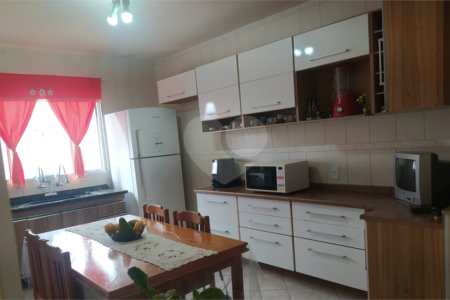 Casa à venda com 4 quartos, sendo 3 suítes, em Chácara Santo Antônio (zona Leste), São Paulo, SP