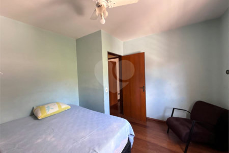 Casa à venda com 5 quartos, sendo 2 suítes,  em Jardim Maristela, Atibaia, SP
