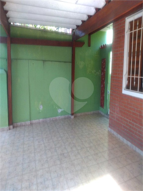 Sobrado à venda com 3 quartos em Horto, São Paulo, SP