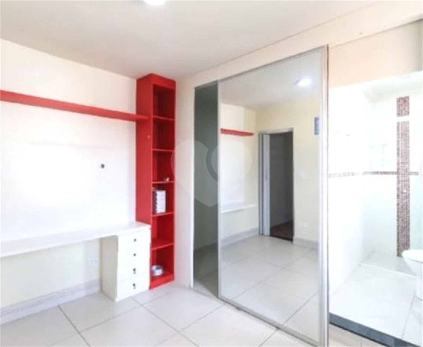 Sobrado à venda com 3 quartos, sendo 1 suíte,  em Vila Constança, São Paulo, SP