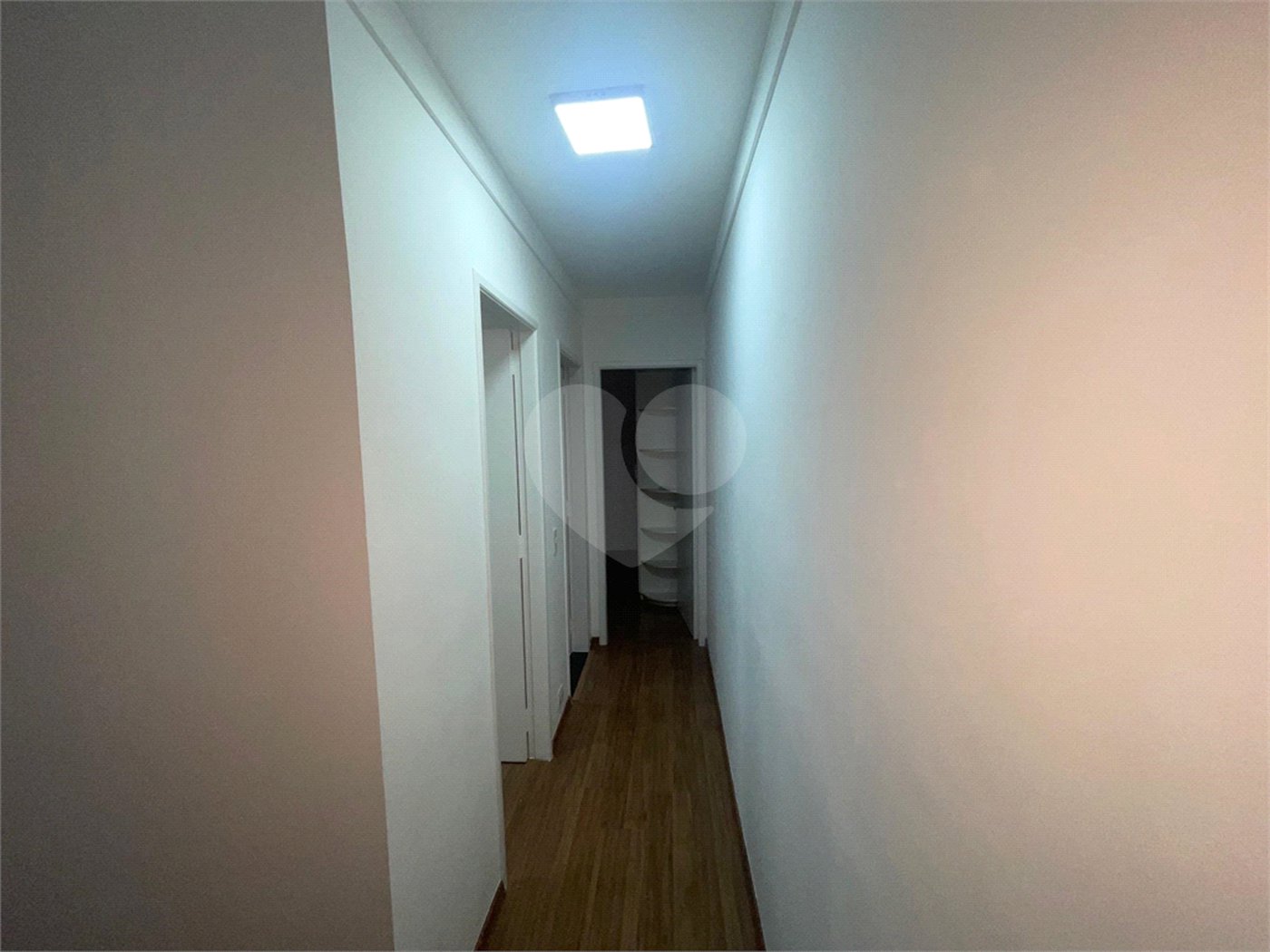 Casa à venda com 3 quartos, sendo 1 suíte,  no condomínio Vilagio Viccino, São Paulo - SP