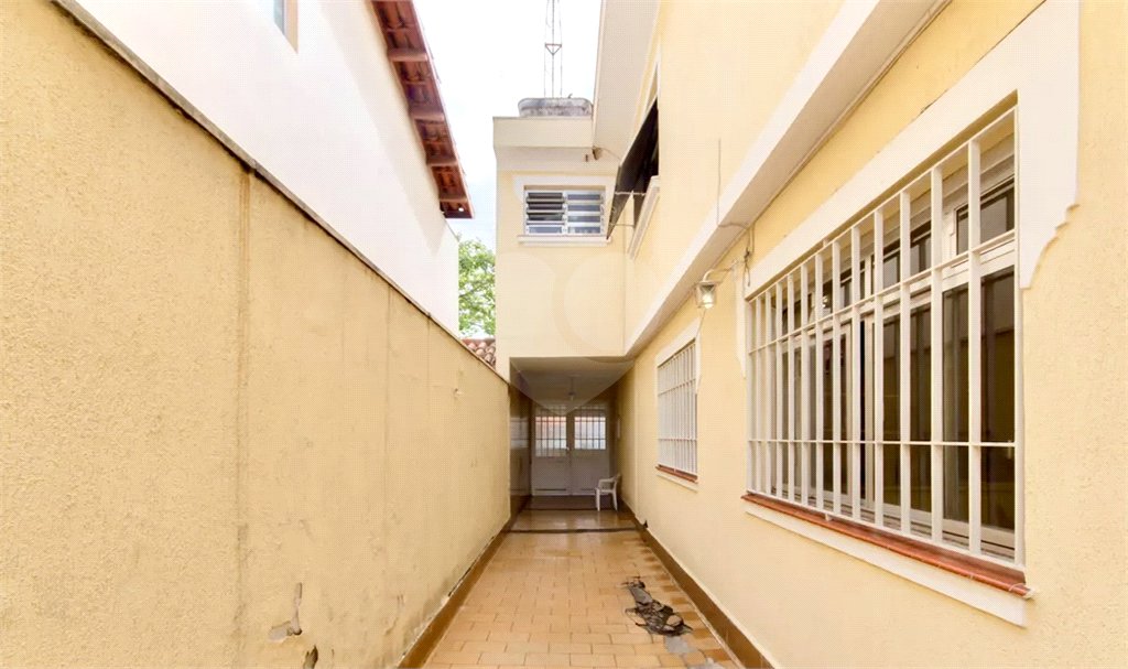 Sobrado à venda com 5 quartos, sendo 1 suíte, em Vila Monumento, São Paulo, SP