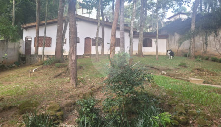 Sobrado à venda com 4 quartos, sendo 2 suítes,  em Serra da Cantareira, Mairiporã, SP