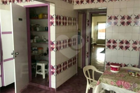 Casa à venda com 4 quartos, sendo 1 suíte, em Vila Dom Pedro I, São Paulo, SP