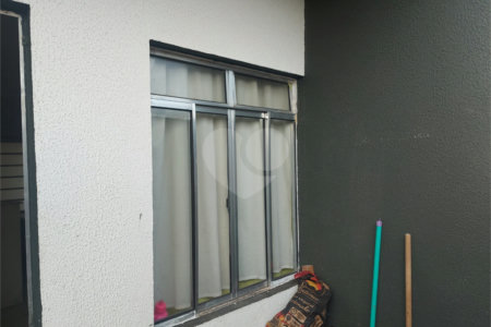 Sobrado à venda com 4 quartos em Capela, Vinhedo, SP