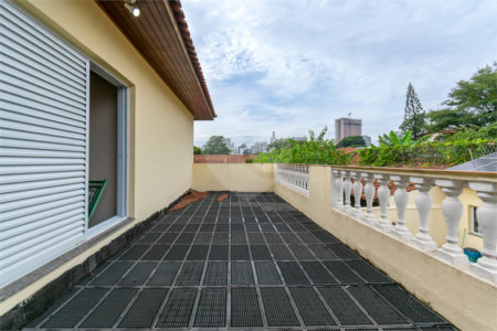 Casa à venda com 3 quartos, sendo 1 suíte,  em Vila Cordeiro, São Paulo, SP