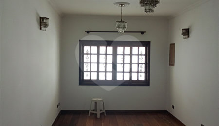 Sobrado à venda com 3 suítes em Vila Inah, São Paulo, SP