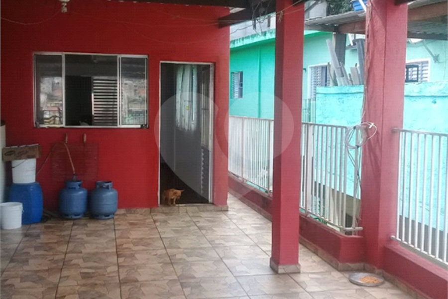 Sobrado à venda com 3 quartos no Brasilândia, São Paulo, SP