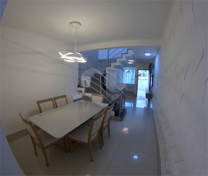 Sobrado à venda com 3 quartos, sendo 1 suíte, em Vila Lúcia, São Paulo, SP