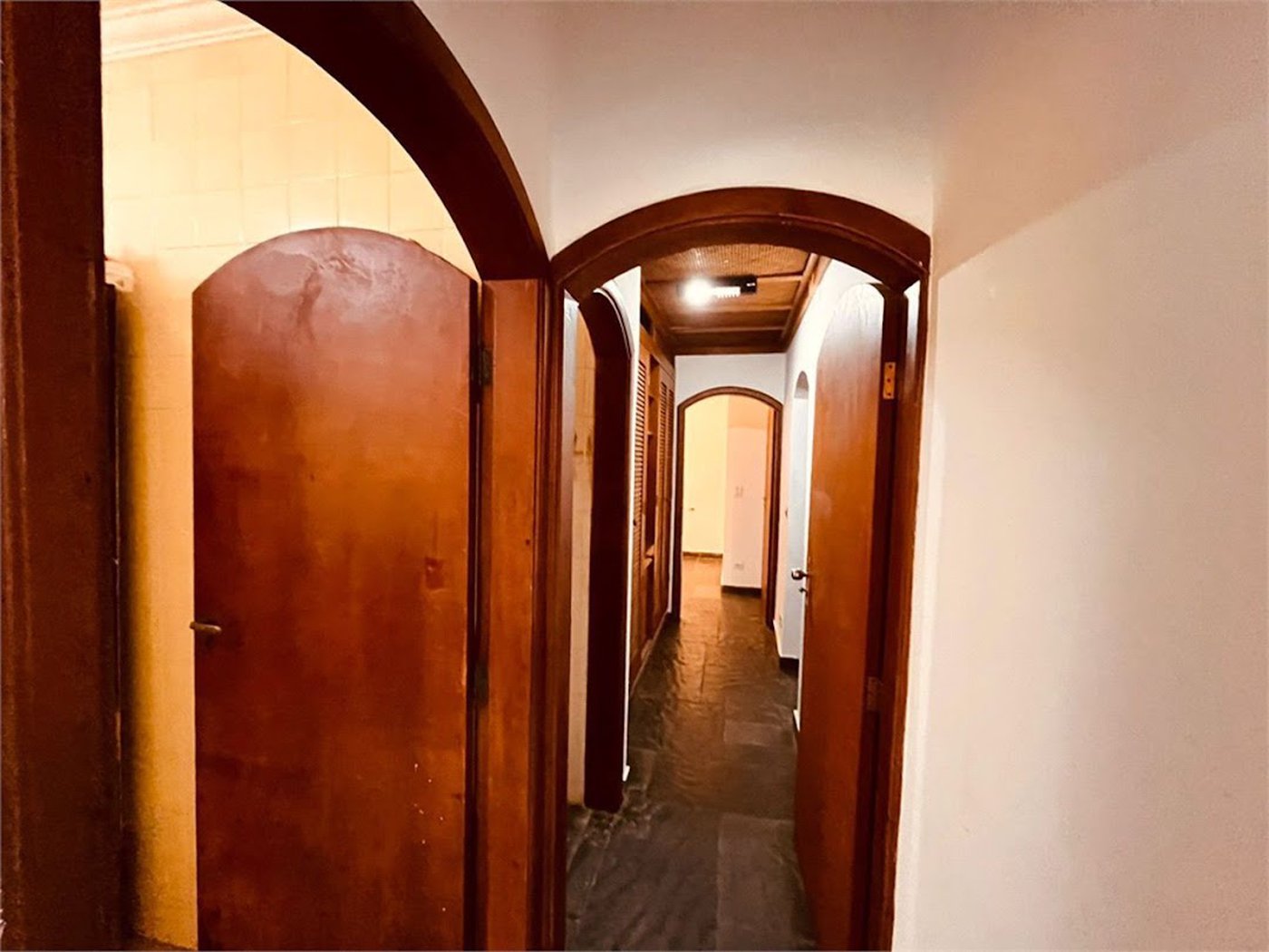 Casa com 6 dormitórios à venda, 300 m² por R$ 680.000,00 - Balneário Cidade Atlântica - Guarujá/SP