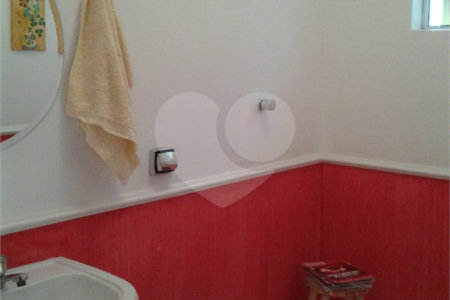 Sobrado à venda com 3 quartos em Vila Dona Augusta, São Paulo, SP