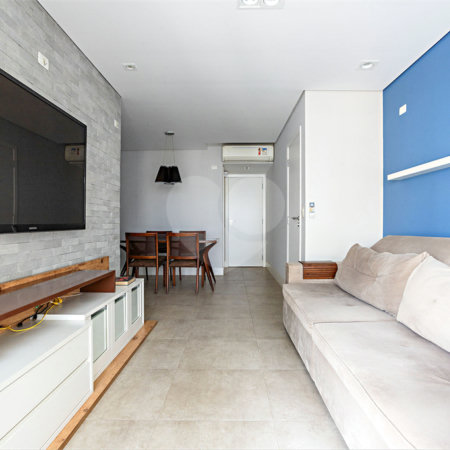 Apartamento à venda com 3 quartos, sendo 1 suíte,  em Jardim das Acácias, São Paulo, SP