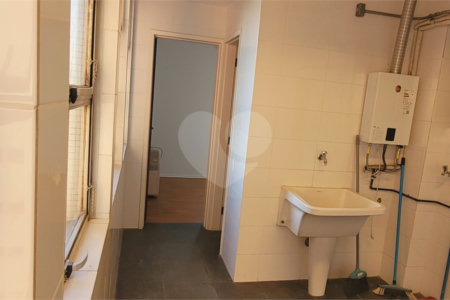 Apartamento para alugar com 3 quartos, sendo 1 suíte, em Jardim Europa, São Paulo, SP