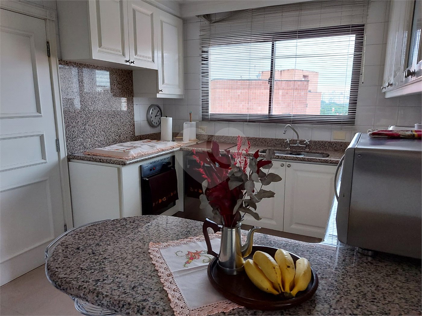 Apartamento à venda com 4 suítes em Moema, São Paulo, SP