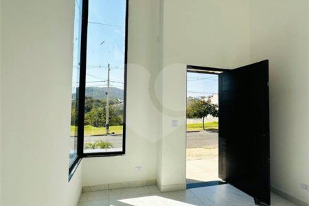 Casa à venda com 3 suítes no condomínio Buona Vitta I, Atibaia - SP