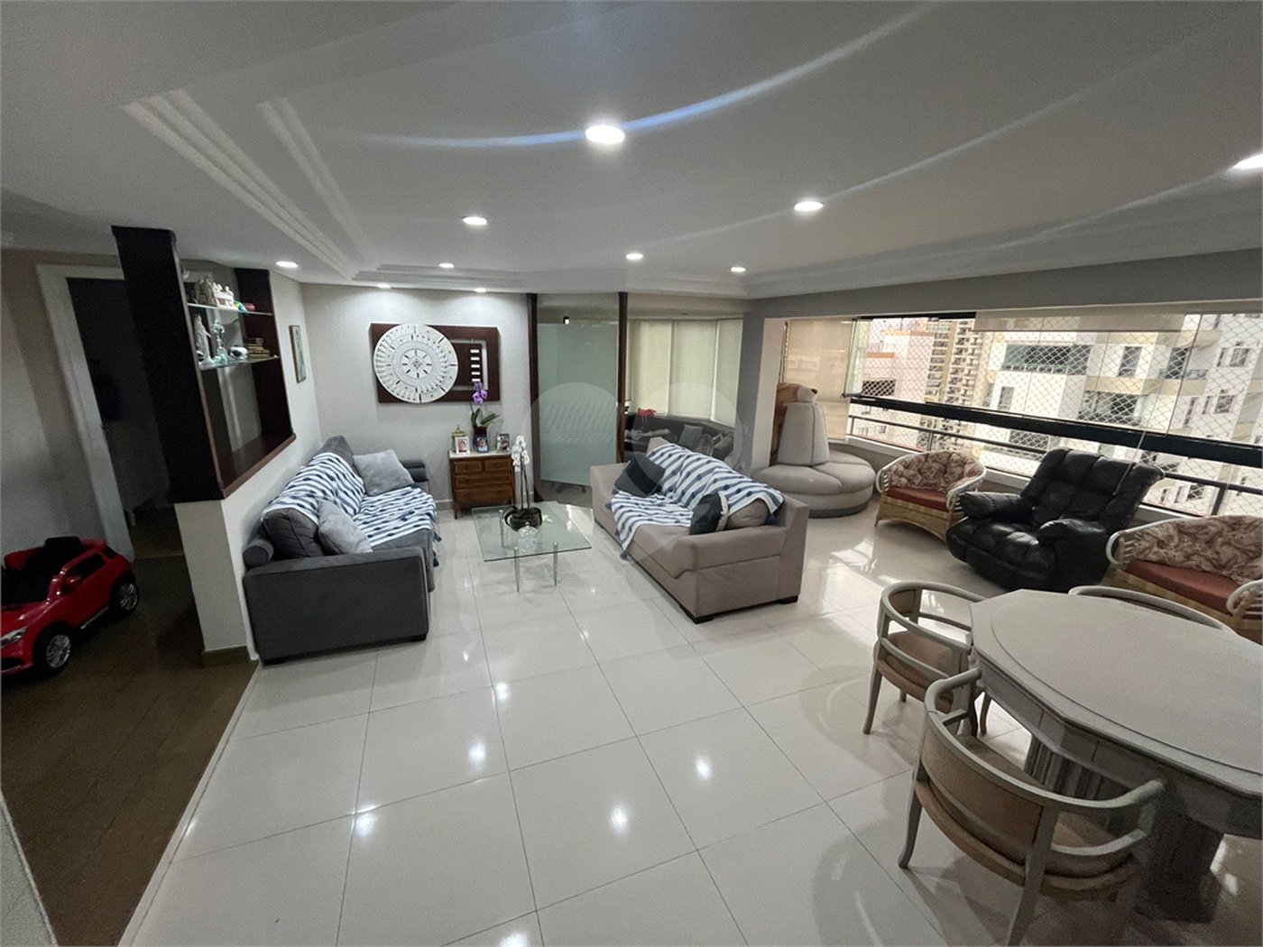 Apartamento para alugar com 4 suítes em Santana, São Paulo, SP