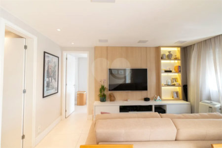Apartamento à venda com 2 quartos, sendo 1 suíte,  em Vila Sônia, São Paulo, SP