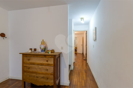 Casa à venda com 3 quartos, sendo 1 suíte,  em Campo Belo, São Paulo, SP