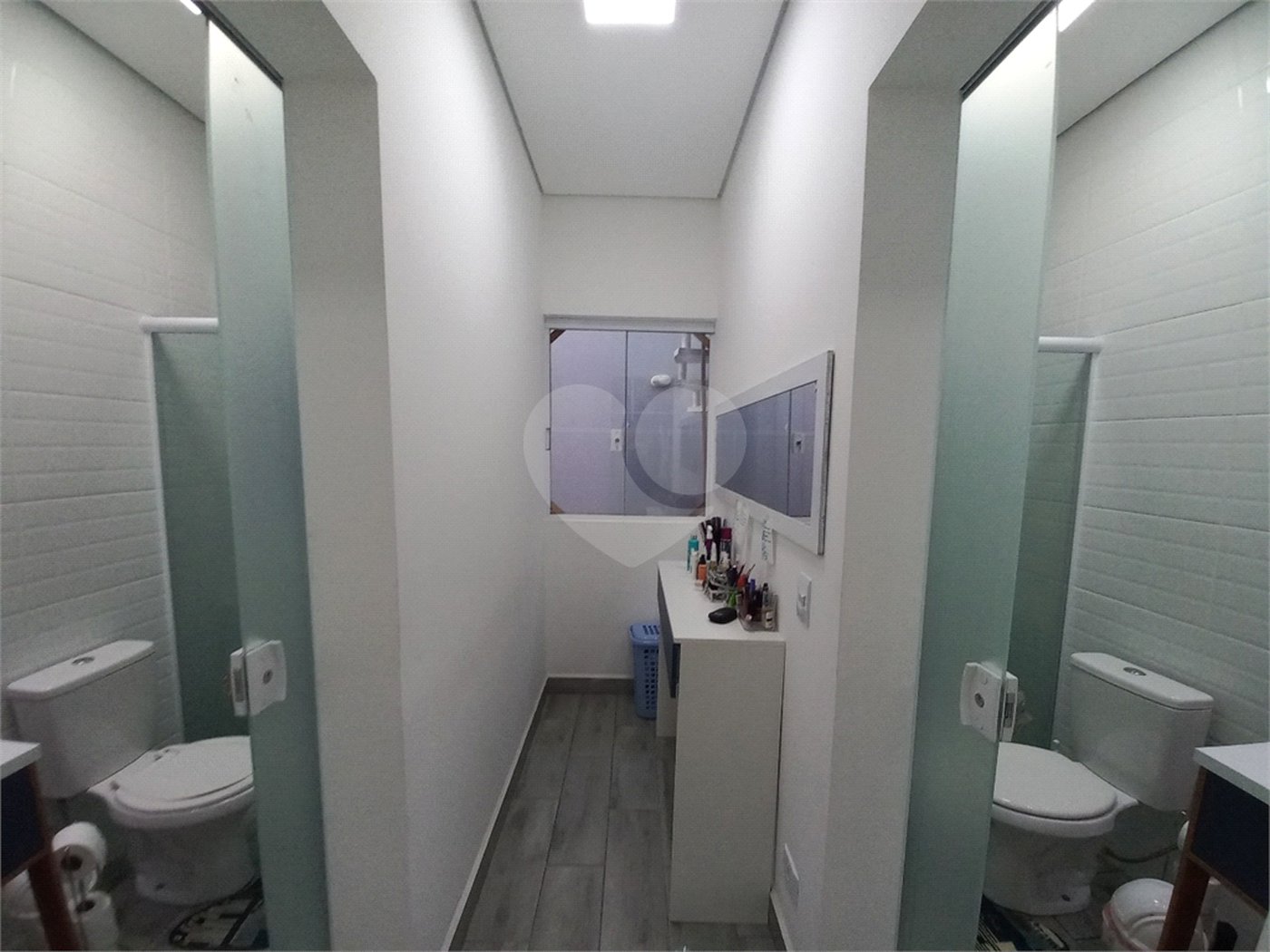 Casa à venda com 2 quartos, sendo 1 suíte, no condomínio Horto Florestal Villagio, Sorocaba - SP