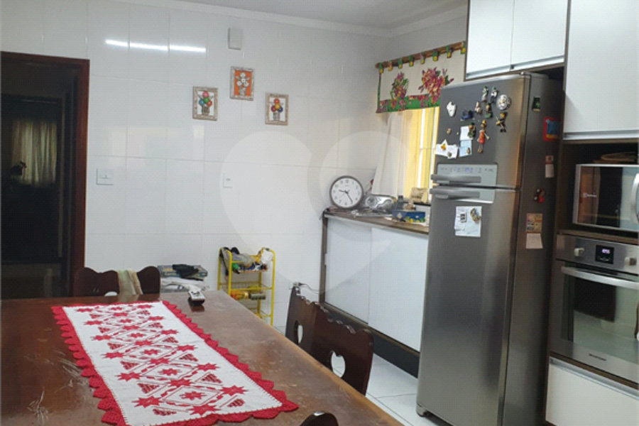 Sobrado à venda com 3 quartos, sendo 1 suíte, em Tremembé, São Paulo, SP